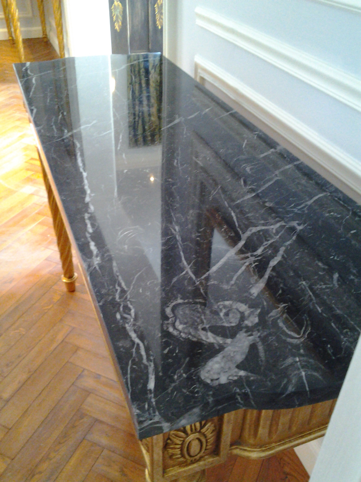 tavolino marmo nero marquinia - Hotel St. Regis